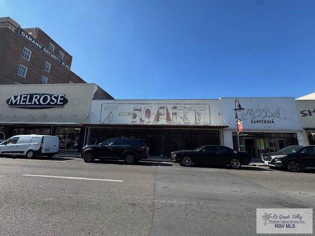 1136 Elizabeth St. - Photo 1