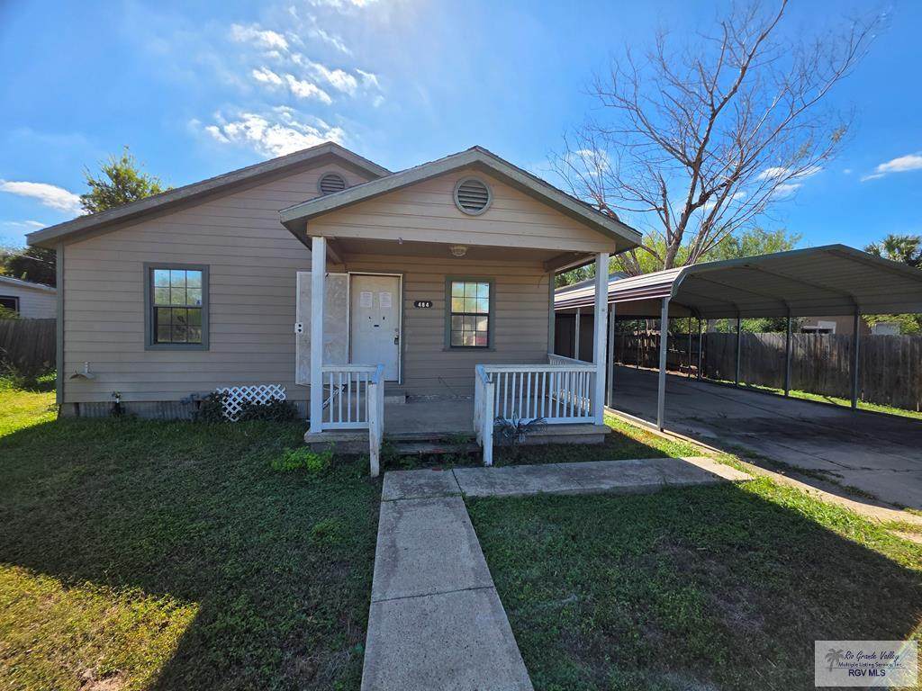 484 Charles - Photo 1