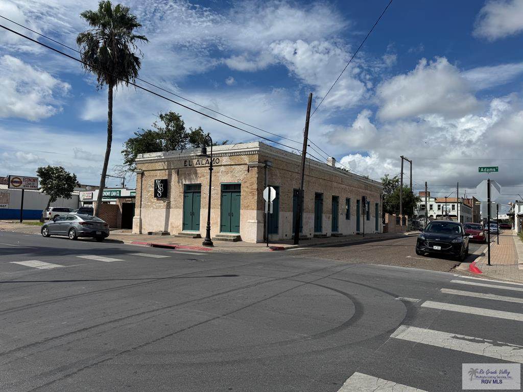 902 Adams St. - Photo 1