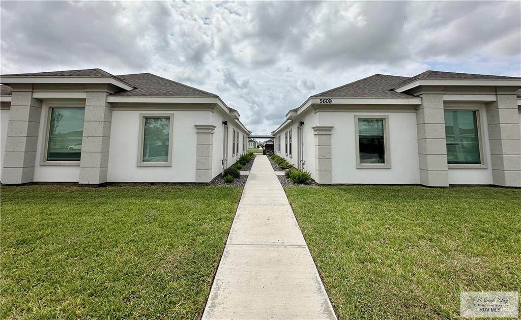 5609 Sandpiper Ave - Photo 1