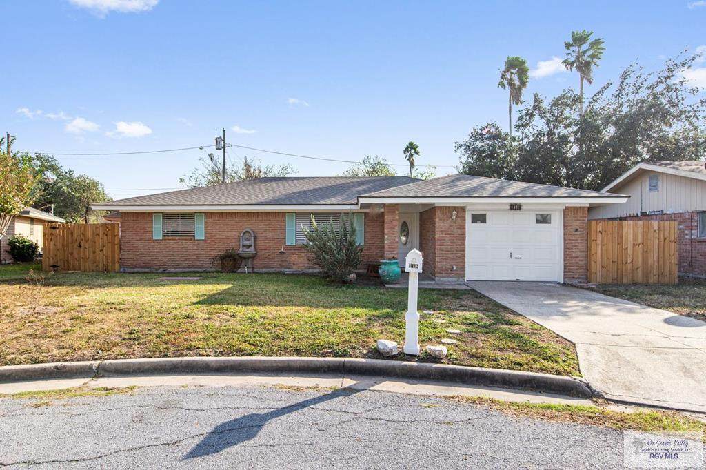 218 Dunkin Cir - Photo 1