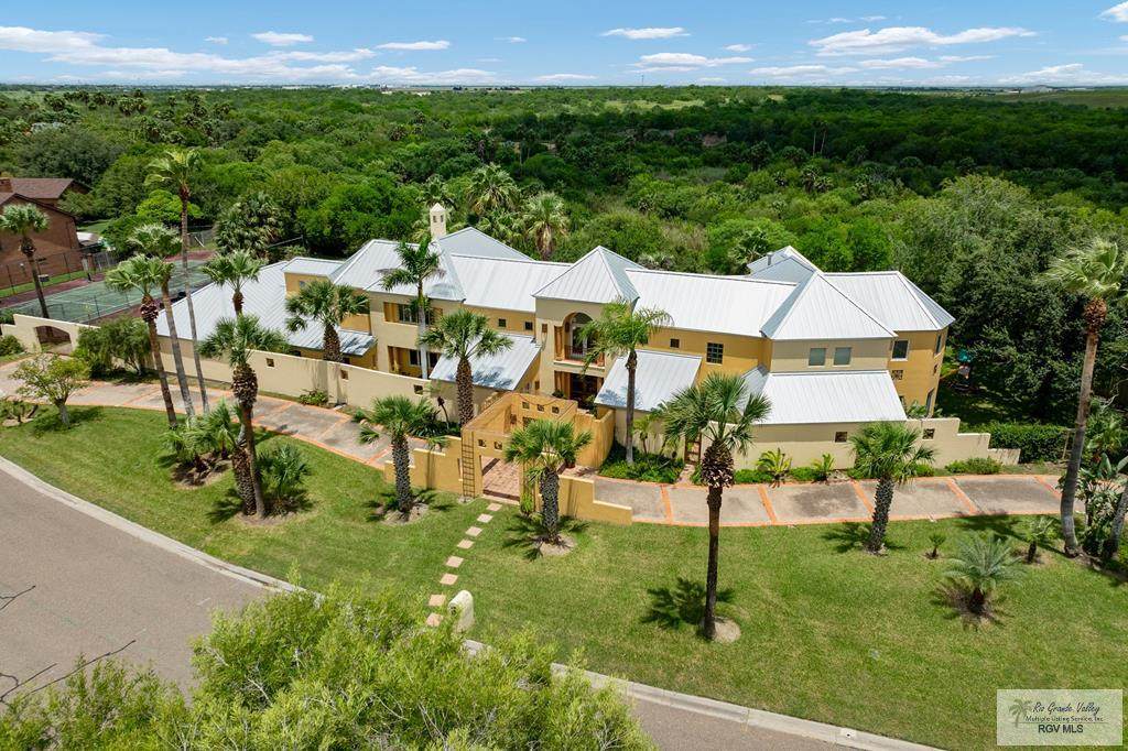 3201 Lazy Lake Dr - Photo 1