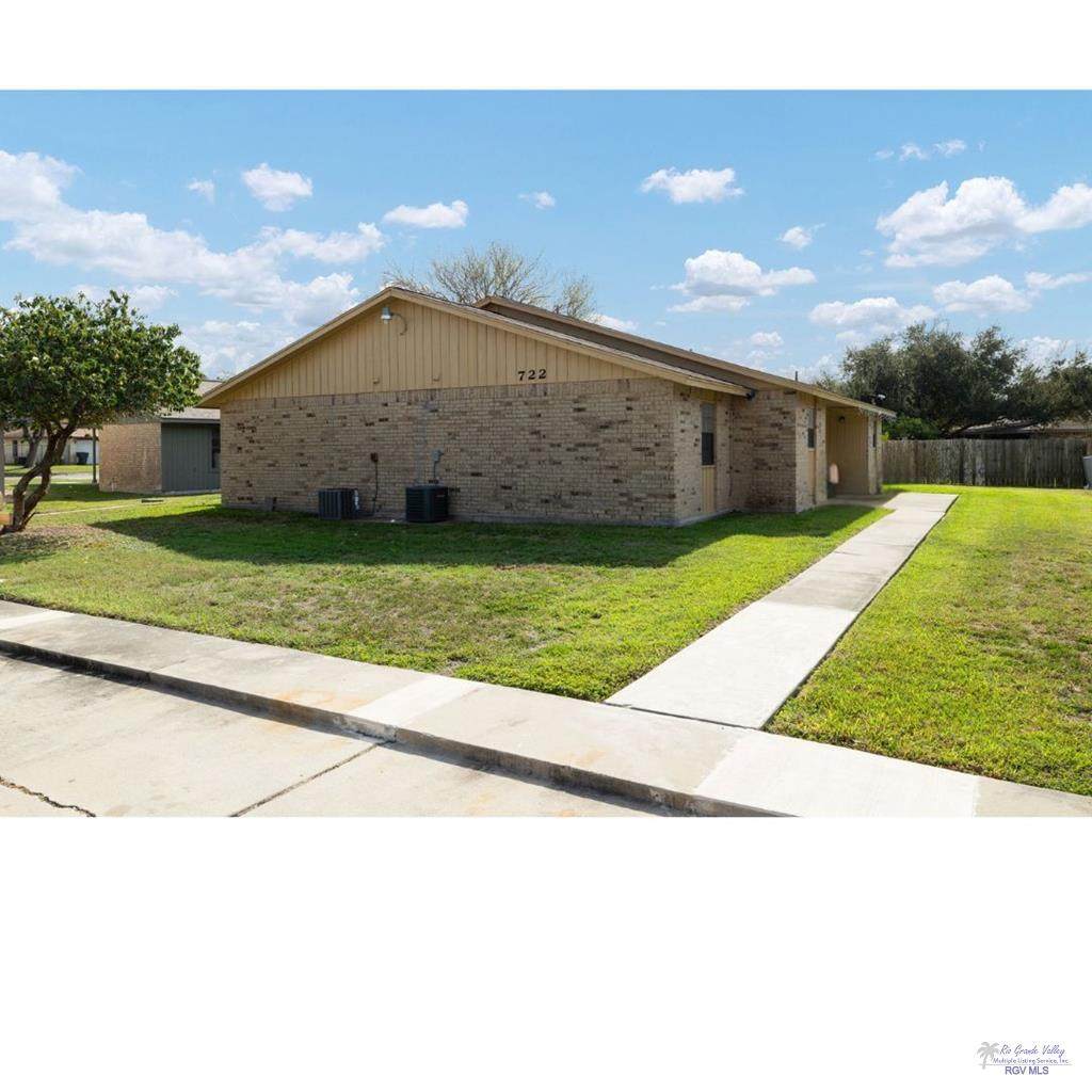 722 Tumbleweed Ct - Photo 1