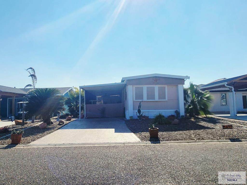 2102 Bogey Dr - Photo 1