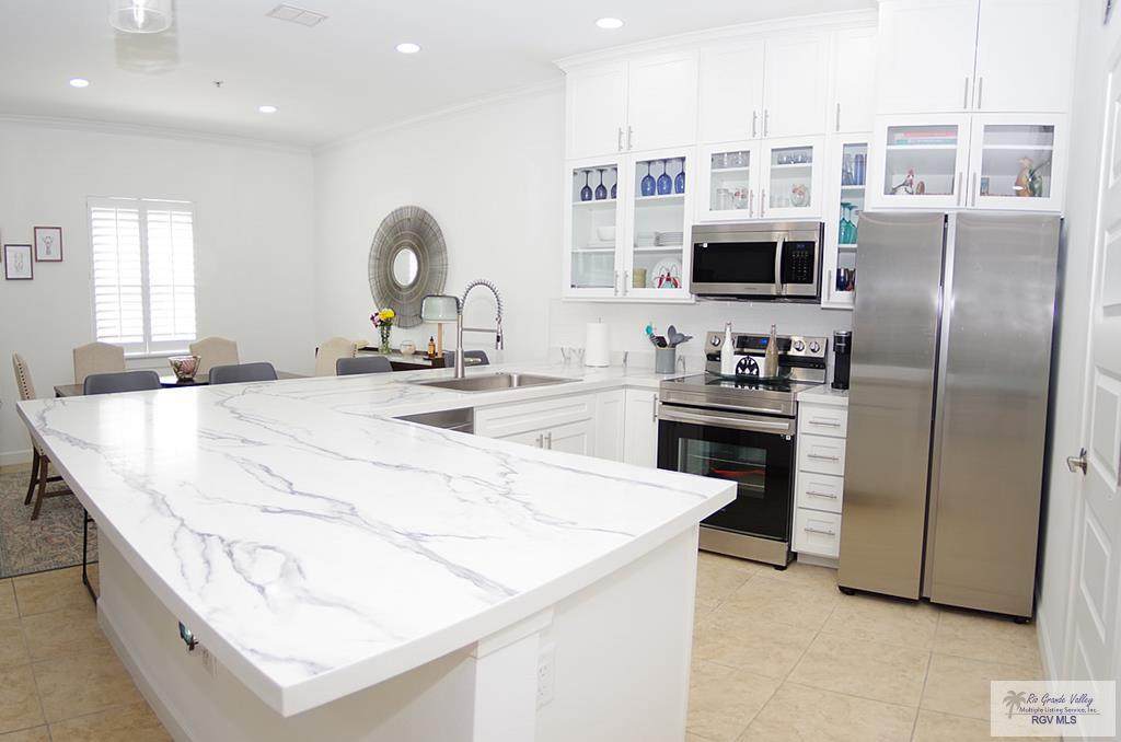 6410 Padre Blvd. - Photo 1