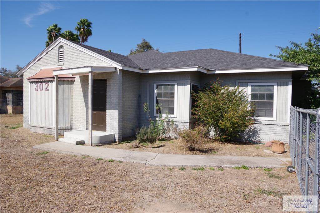 302 Sam Houston Blvd. - Photo 1