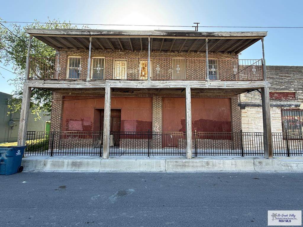 8195 Park - Photo 1