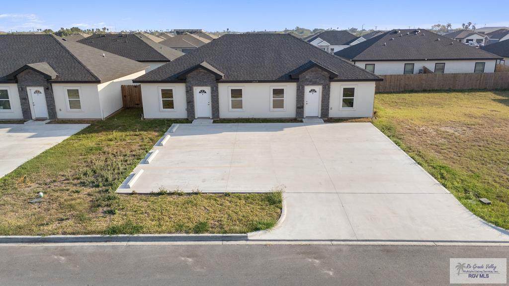 2425 Valley Circle - Photo 1