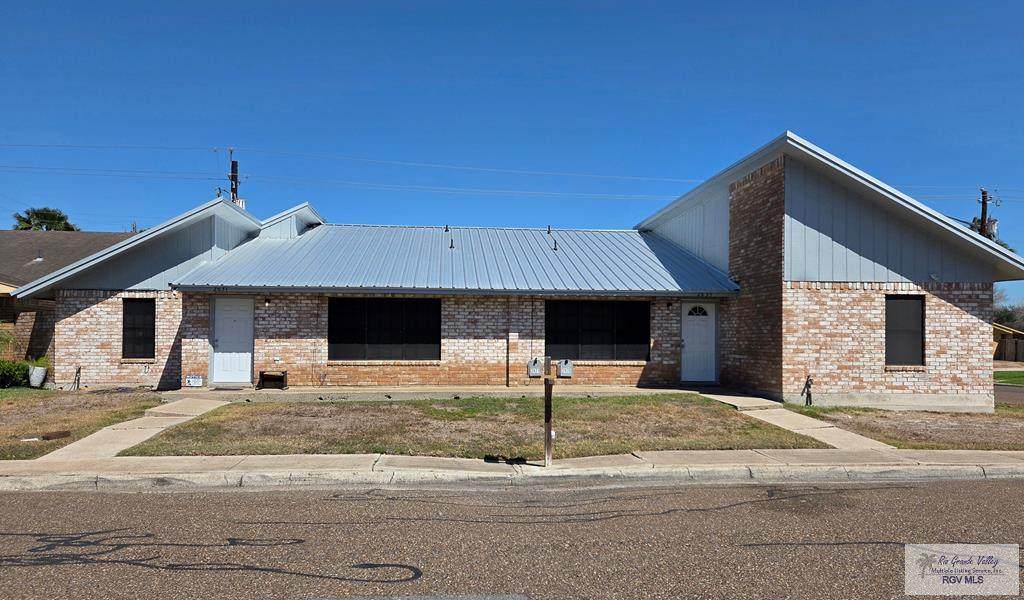 2631/2635 Hunters Crossing St. - Photo 1