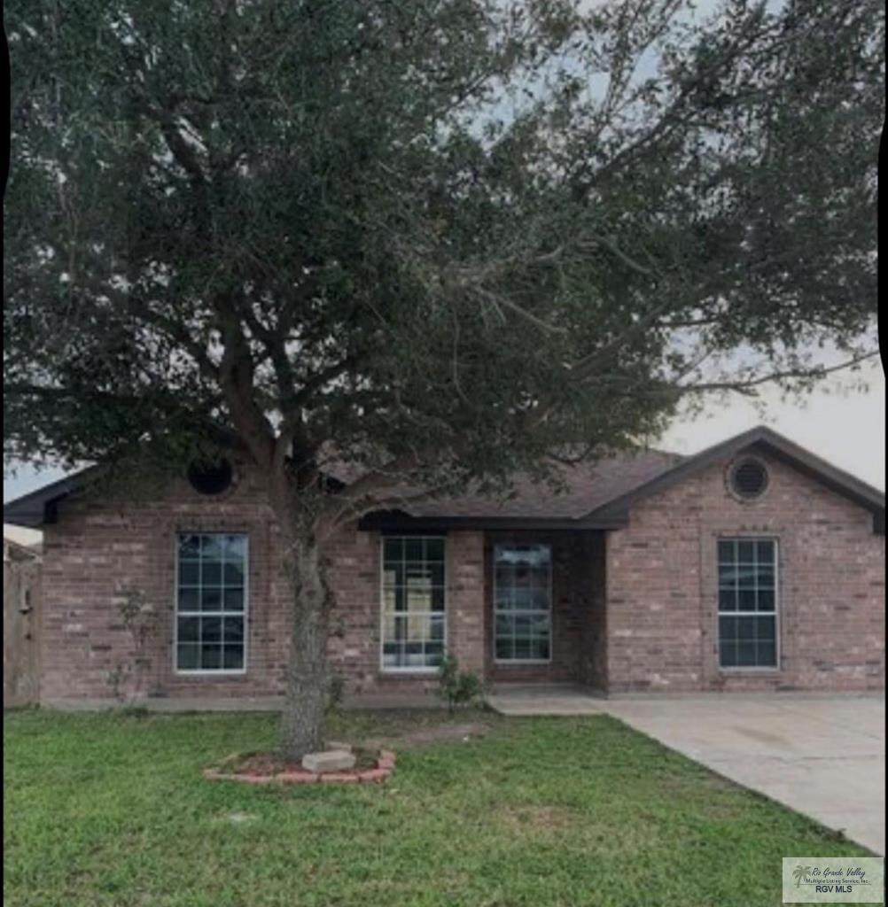 250 Kiwi Ave. - Photo 1