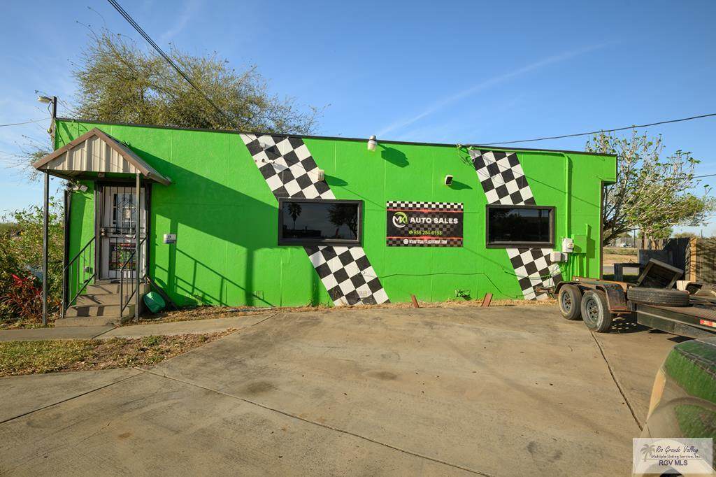 570 Palm St. - Photo 1