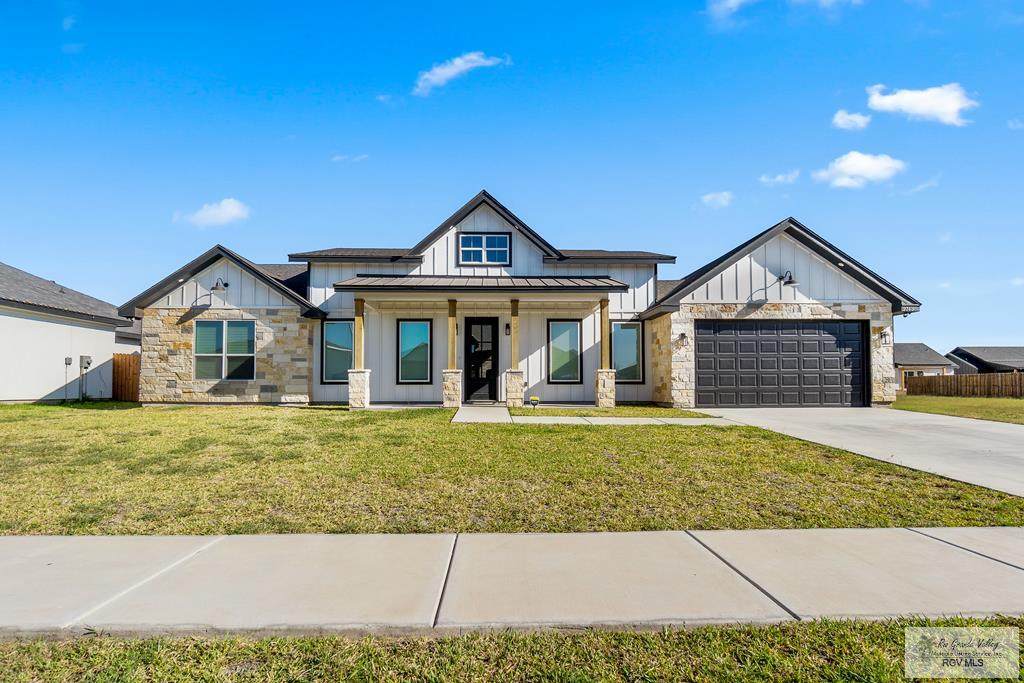 9748 Heights South - Photo 1