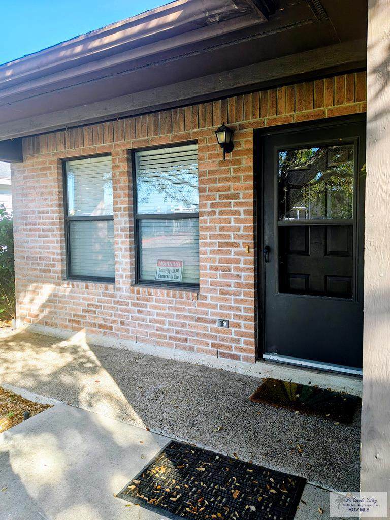 1000 Camelot Dr. - Photo 1