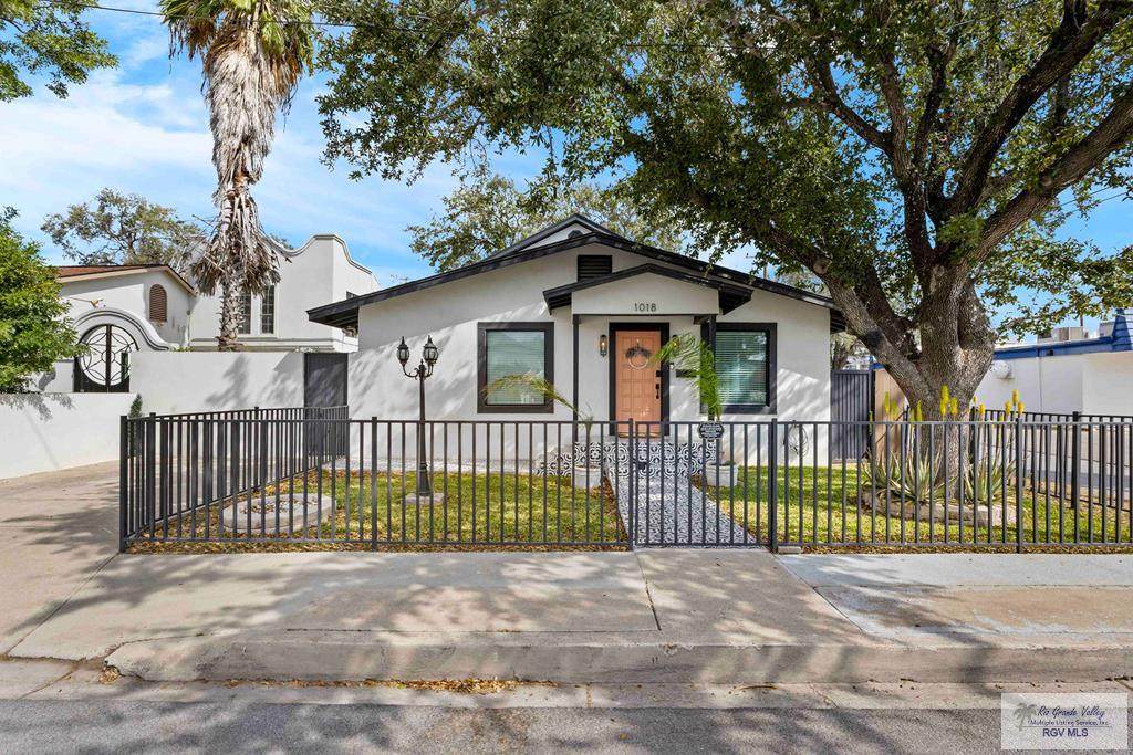1018 Ebony Ave. - Photo 1