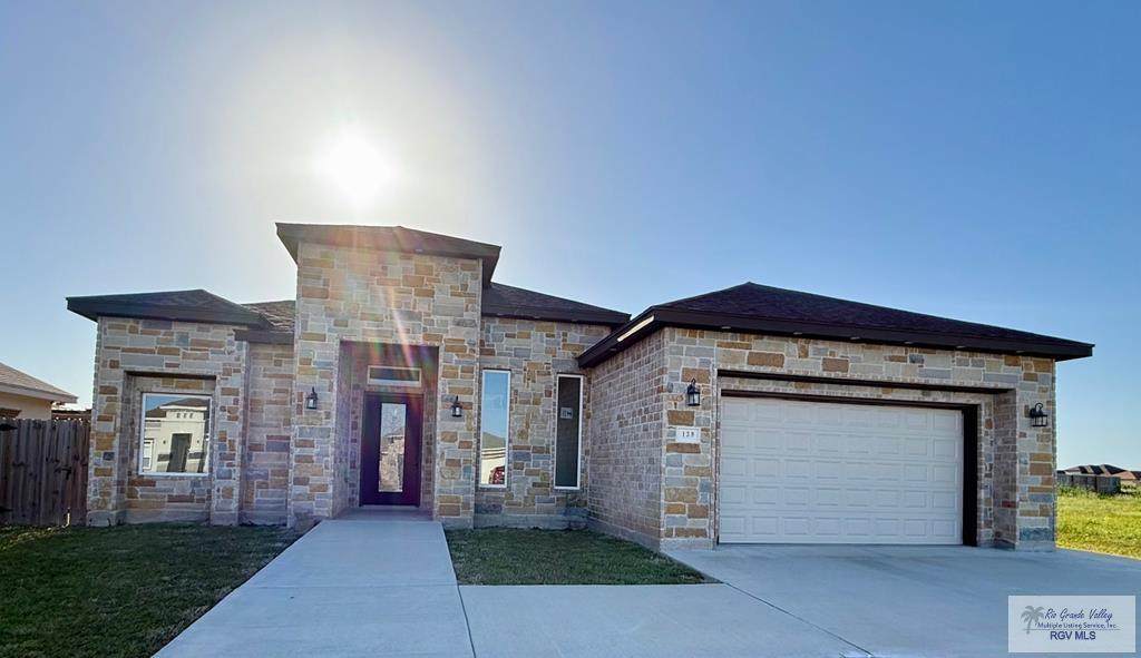 139 Heron Dr - Photo 1