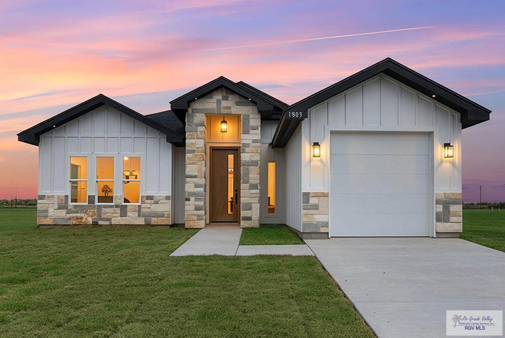 1803 Karianna Dr - Photo 1