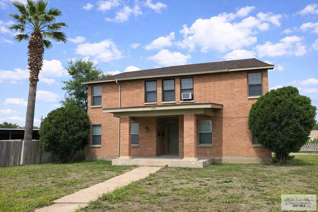 1721 11TH ST. - Photo 1