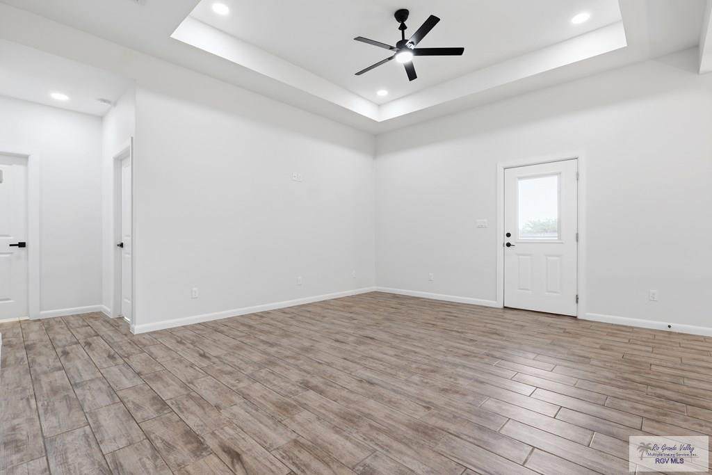 https://bt-photos.global.ssl.fastly.net/harlingen/orig_boomver_1_29775831-2.jpg