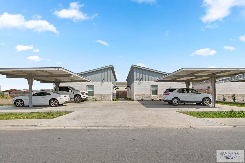 1631 Playa Dr - Photo 1