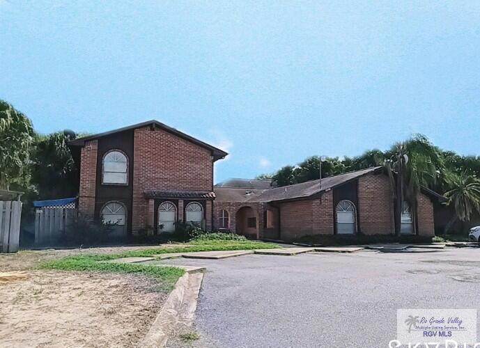 2906 Treasure Hills - Photo 1