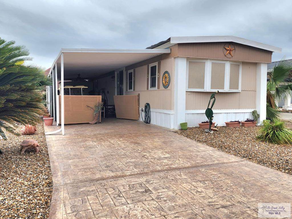 2102 Bogey Dr - Photo 1