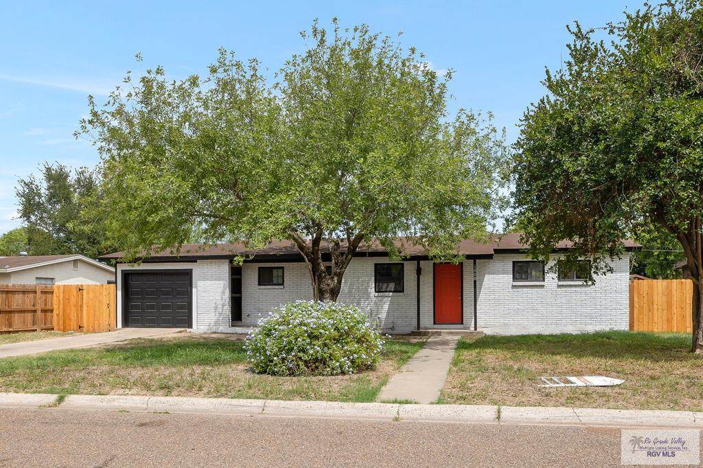 1808 Cummings Ave - Photo 1