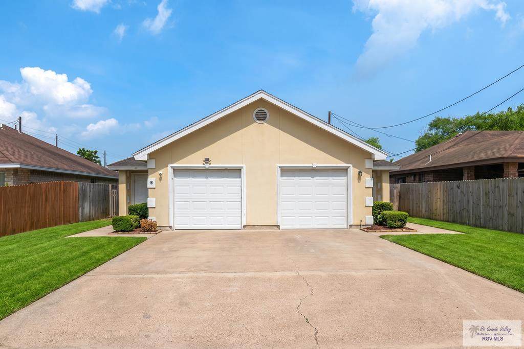 2934 Weslaco Rd - Photo 1