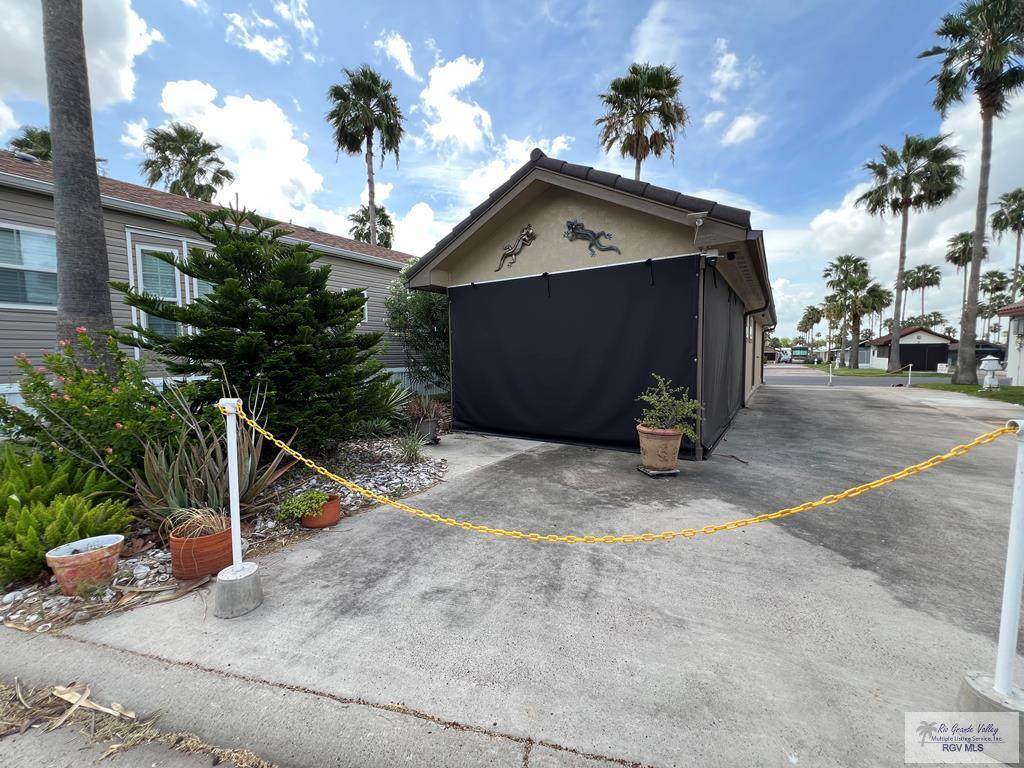 2082 Carmona St. - Photo 1