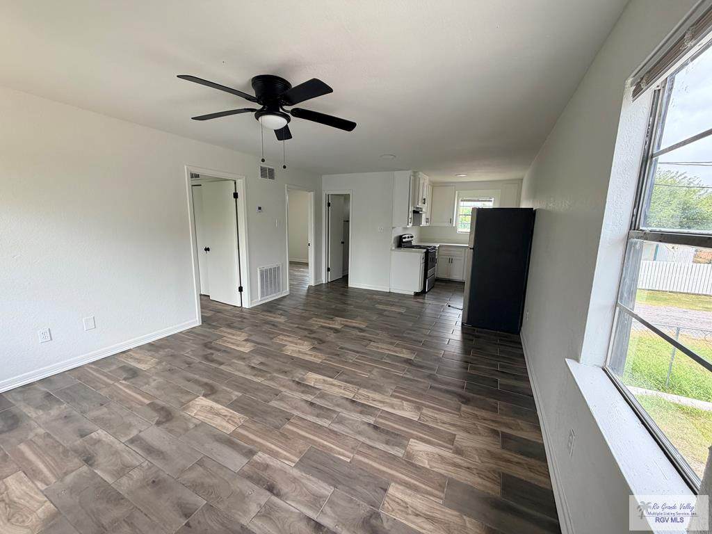 155 Iowa Ave. - Photo 1