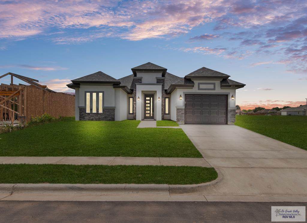 300 Liberty Cir - Photo 1