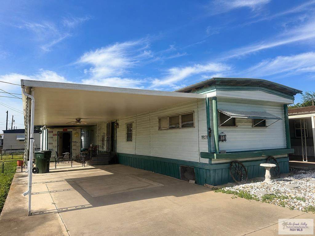 921 Avocado - Photo 1