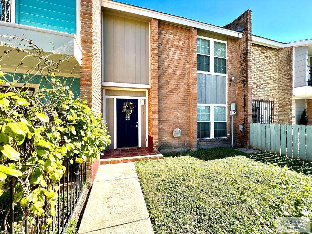 3908 Las Palmas Cir. - Photo 1