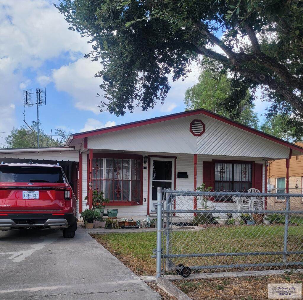 813 10TH ST. - Photo 1