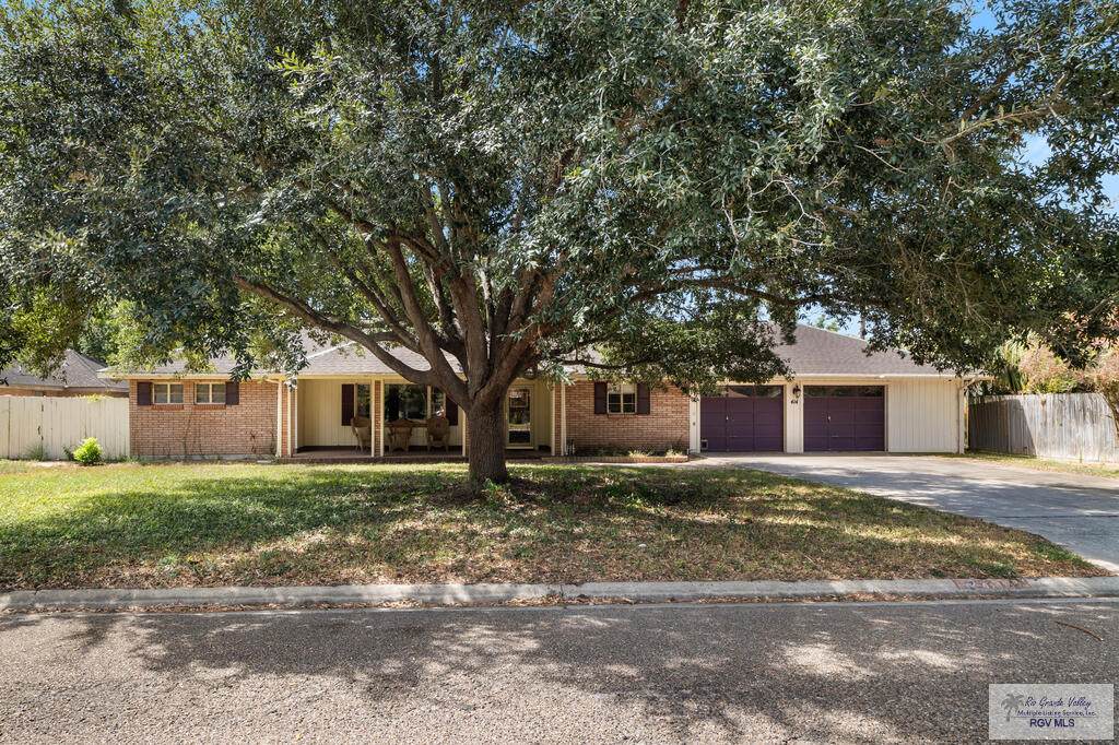 414 Woodland Dr - Photo 1