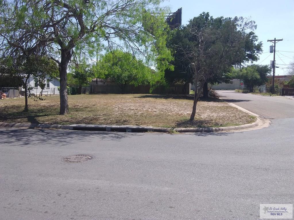 1229 Hayes St. - Photo 1