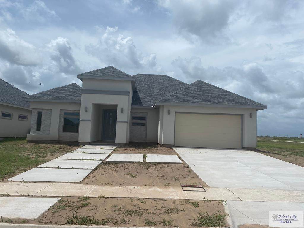 104 Hawk Dr - Photo 1