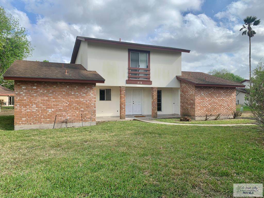 219 Balboa Ave. - Photo 1