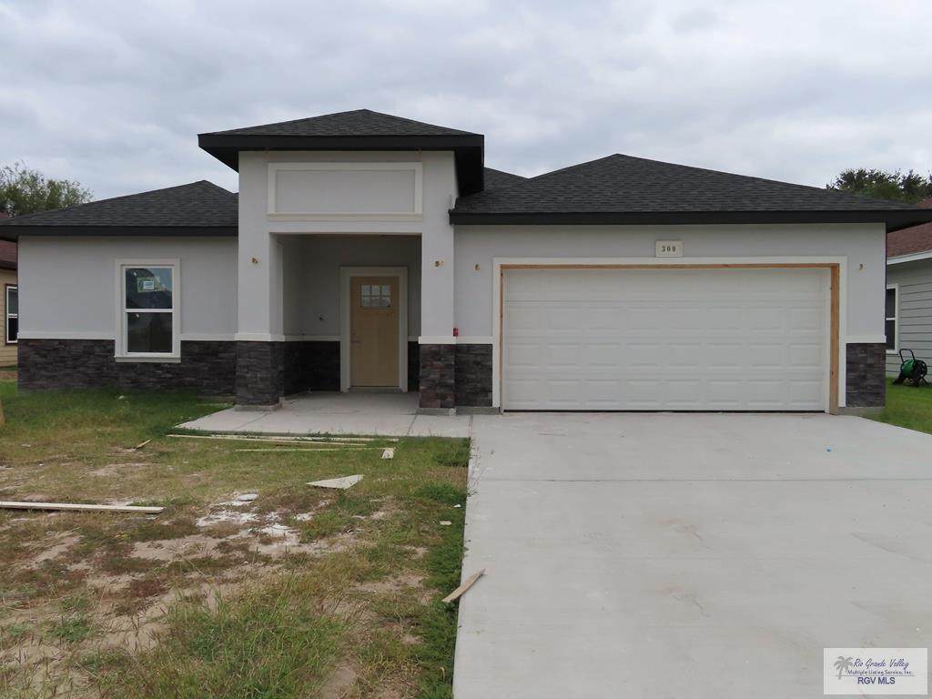 300 Dyanez St. - Photo 1