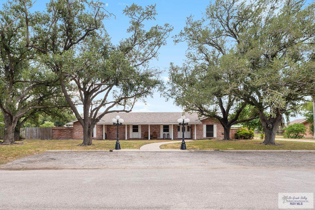370 Rivers Ave. - Photo 1