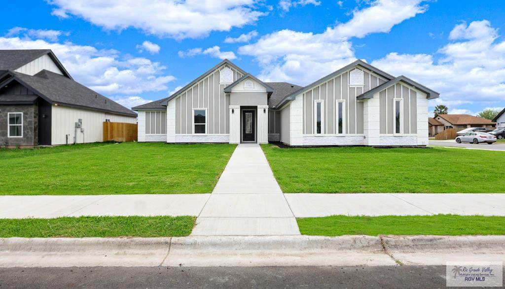 9761 Heights South - Photo 1