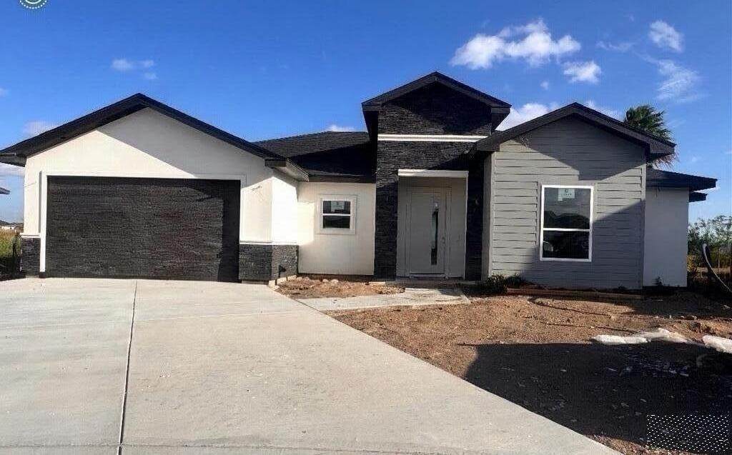 4716 River Oak Cir - Photo 1