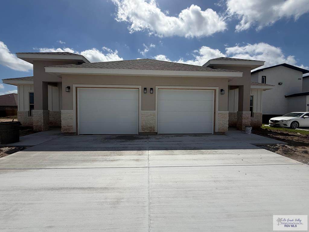1014 Escondido Ln. - Photo 1