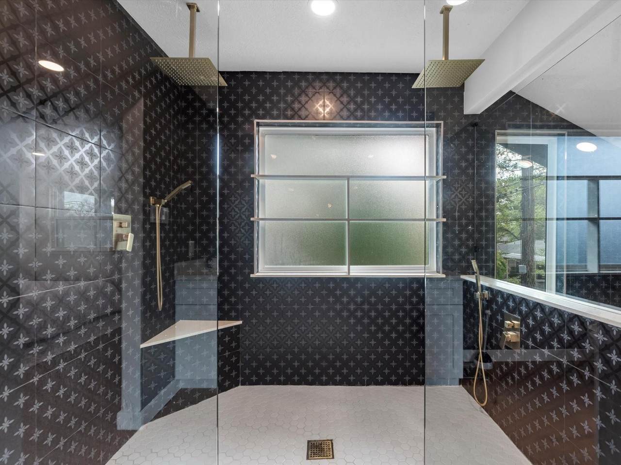 5041 Nina Lee Lane - Photo 1