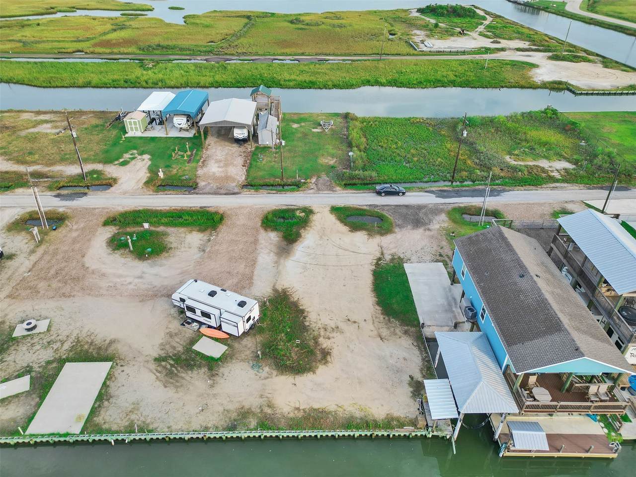 1120 Gator Point - Photo 1