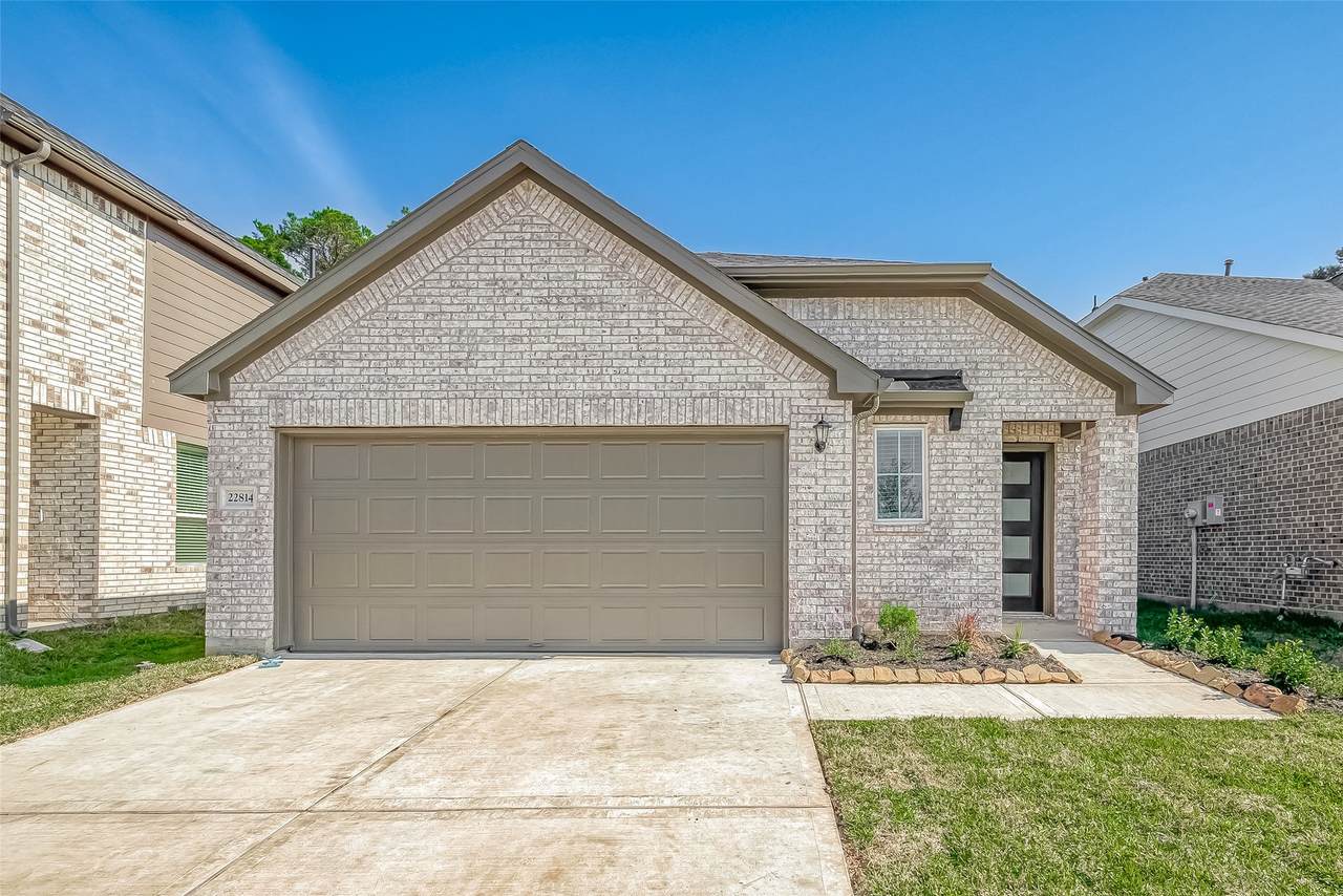 22814 Ephesus Avenue - Photo 1