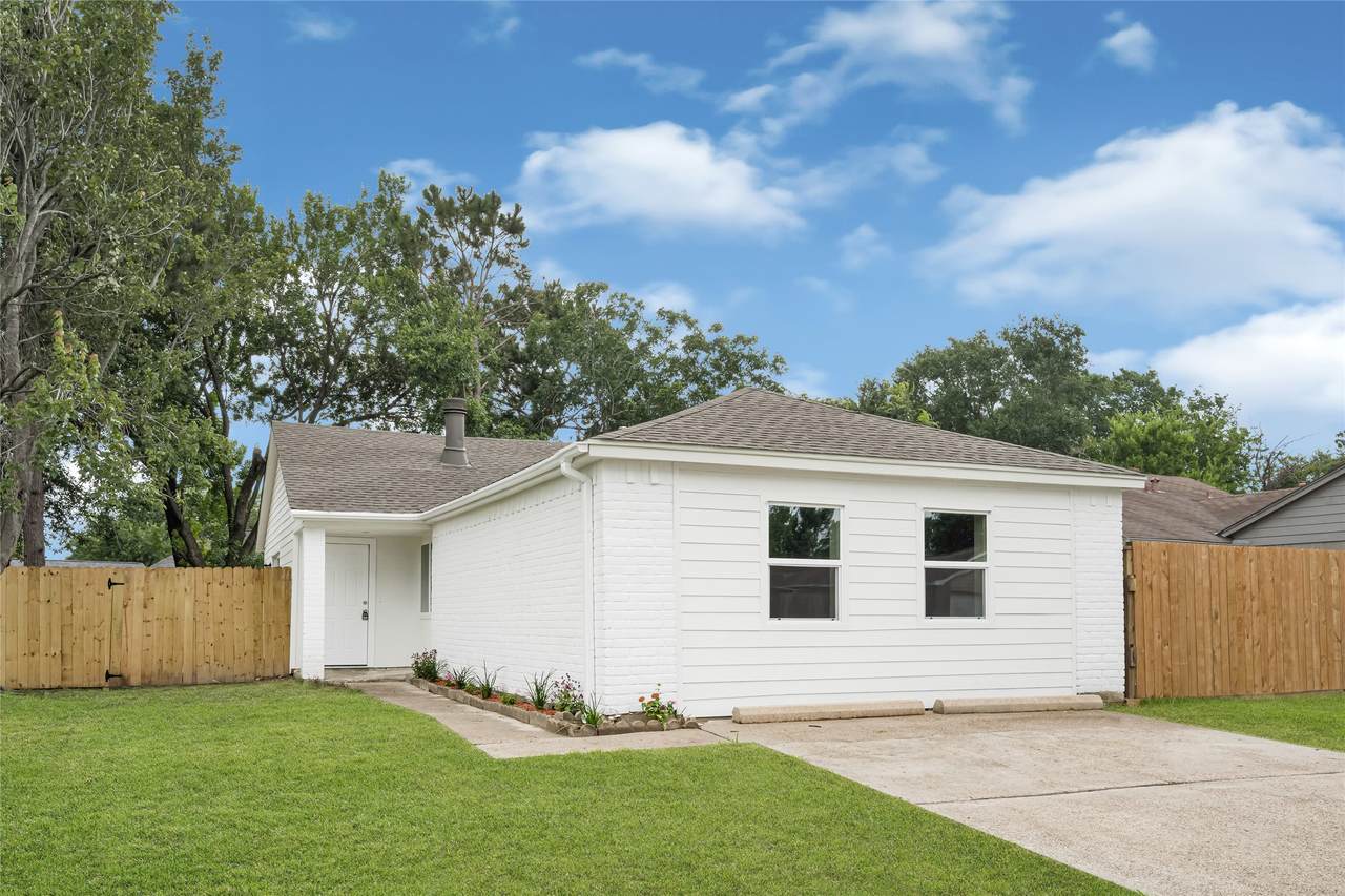 5314 Gayla Lane - Photo 1