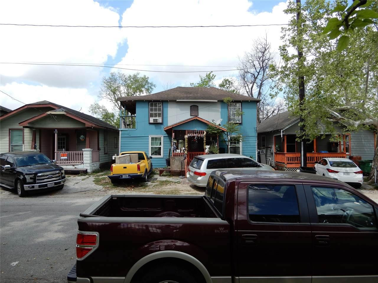 1407 71st Street - Photo 1