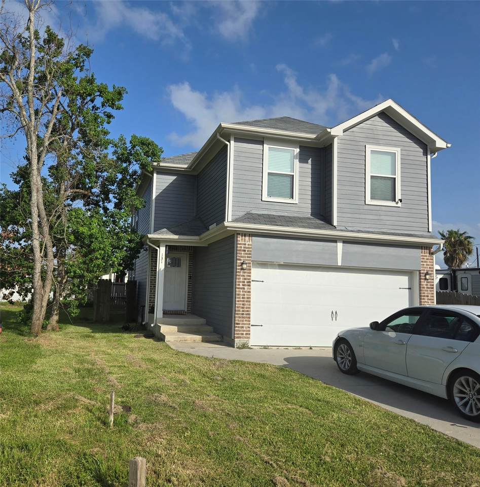 131 Dolphin Harbor - Photo 1