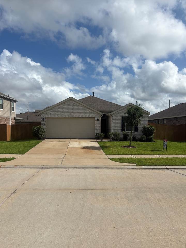 1410 Red Hills Dr Camp - Photo 1