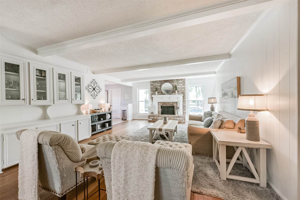 4118 Honey Oaks Drive - Photo 1